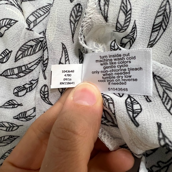 Lane Bryant Sheer Feather Print Tunic Shirt Plus Size 14 16 Long Blouse Sheer - Picture 8 of 9